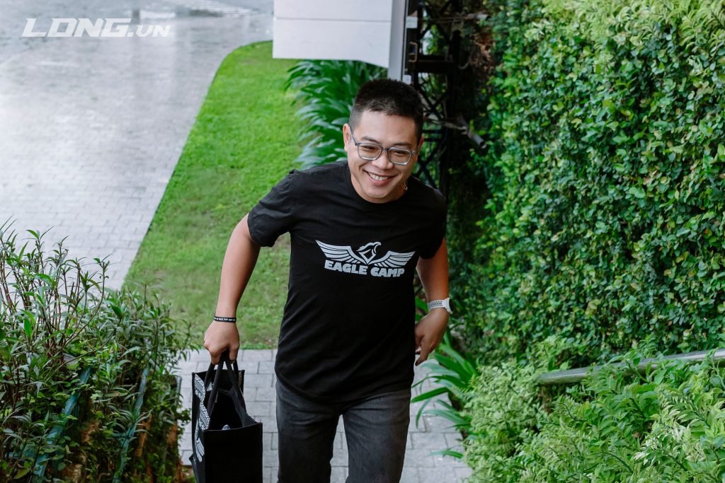 Hồ Anh Tuấn Đồng Hành Cùng Doanh Nhân Trẻ